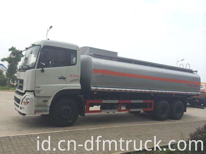 6x4 fuel tank truck (3)